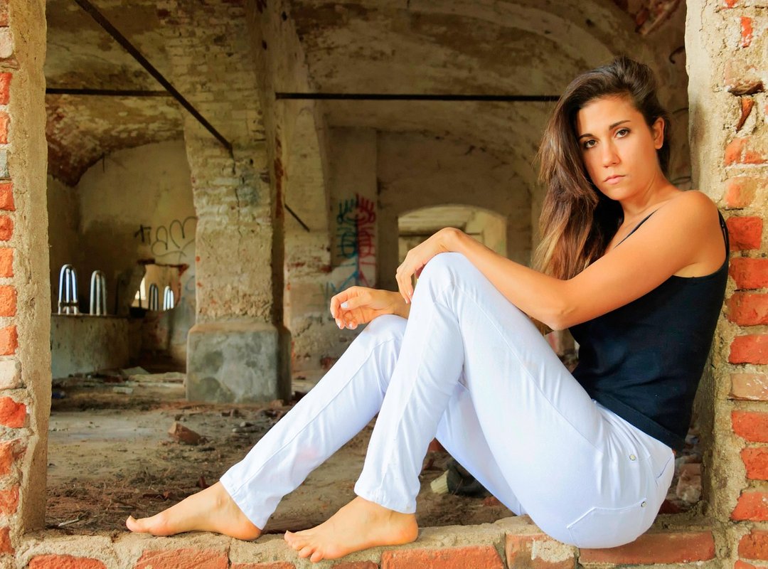 3 Pro Tricks to Make Inexpensive Planters Look Luxurious