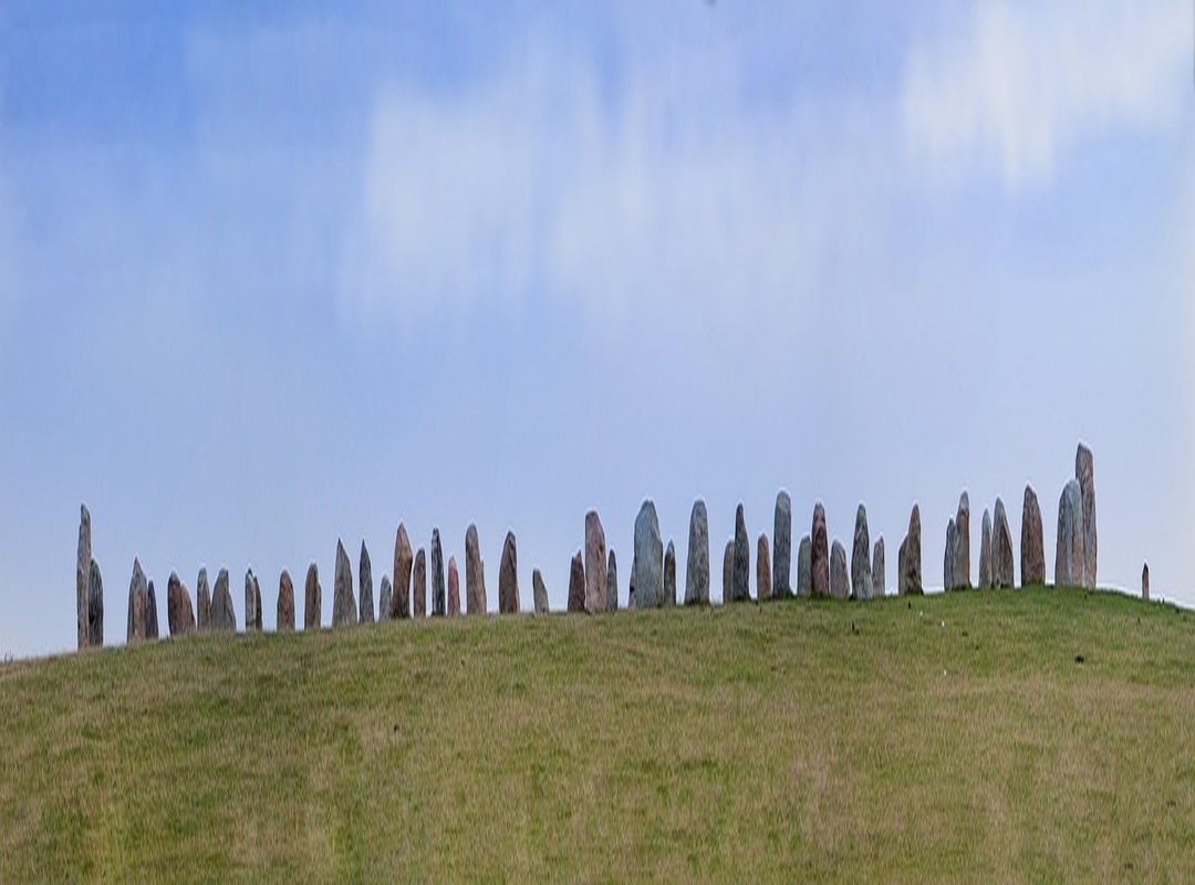 The Story and Meaning Behind Indila's Global Hit